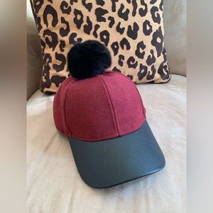 ABG Accessories Pom Pom Baseball Cap🧢